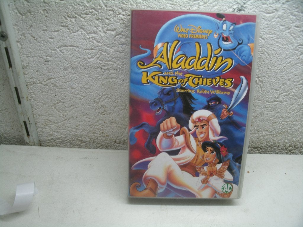 vhs aladdin king of thieves ned ondert, Cd's en Dvd's, Vanaf 16 jaar, Ophalen of Verzenden, Zo goed als nieuw