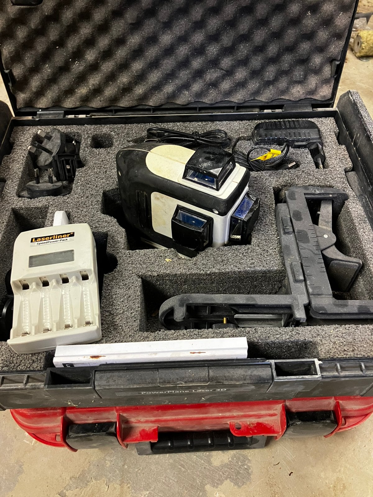 Kruis laserliner, Doe-het-zelf en Verbouw, Meetapparatuur, Ophalen, Gebruikt