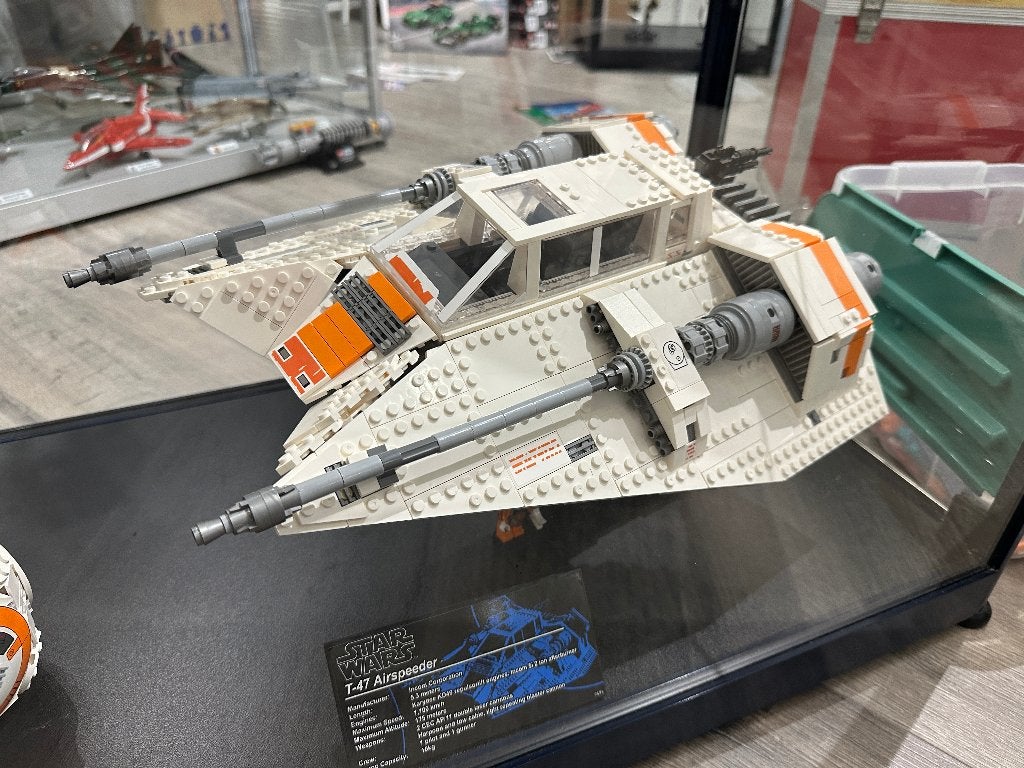 Nep Lego Star Wars UCS SnowSpeeder, Ophalen, Zo goed als nieuw, Overige merken