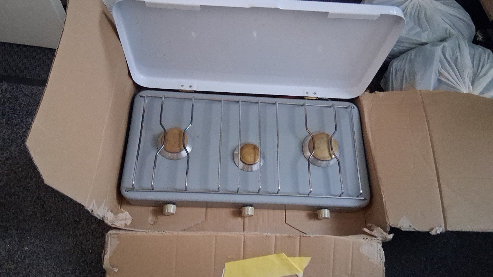 3 pits camping gassteltje, Sieraden, Tassen en Uiterlijk, Koffers, Ophalen of Verzenden, Hard kunststof, Minder dan 50 cm