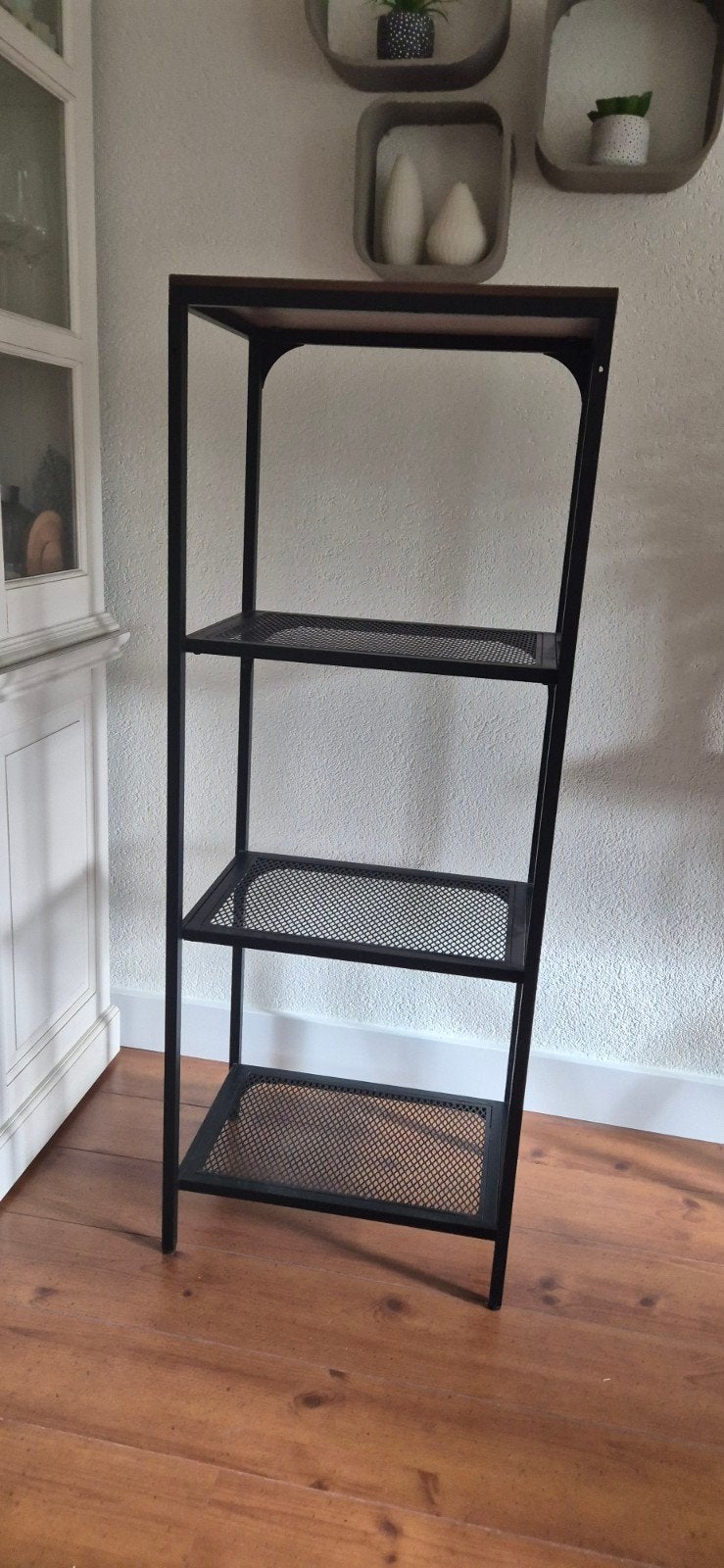 te koop open kast van metaal met hout van Xenos, Ophalen