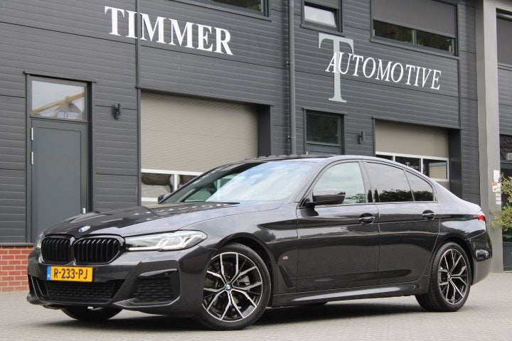 BMW 5 Serie 520i Business Edition Plus M-Sport - Schuif kant, Auto's, Automaat, 1998 cc, Achterwielaandrijving, Gebruikt