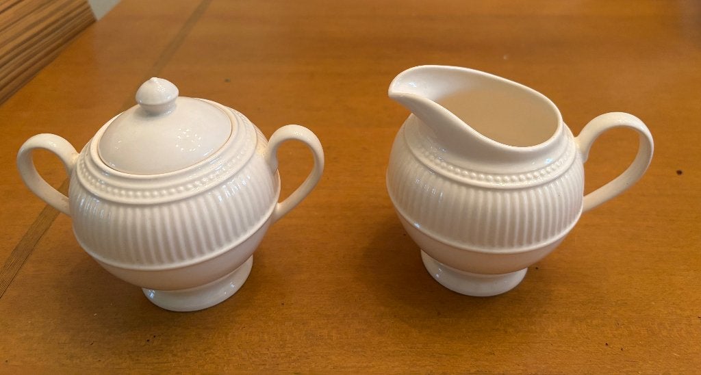 Suiker en roomstel Wedgwood Windsor, Verzamelen, Ophalen, Zo goed als nieuw, Porselein, Kop en/of schotel