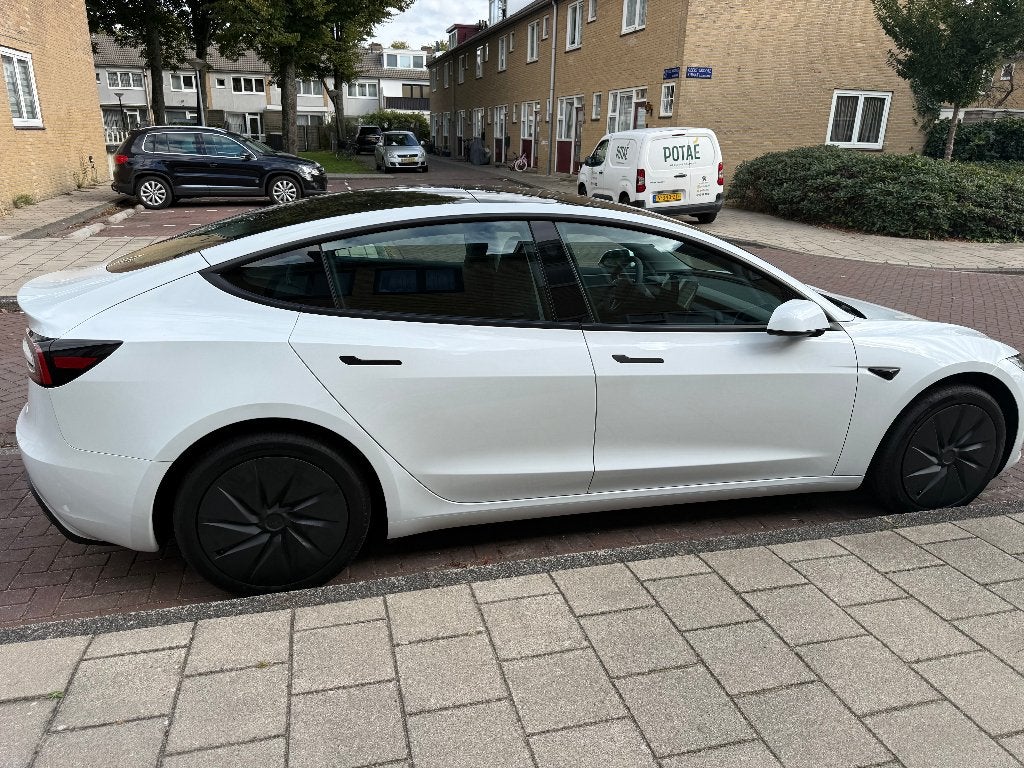 Foto 8 van Tesla Model 3 2026 Wit