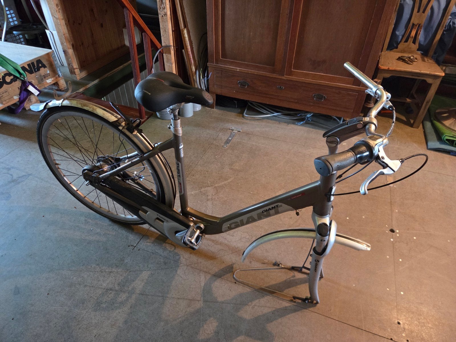 Giant Etwist frame en losse onderdelen, Ophalen, Frame, Gebruikt, Elektrische fiets