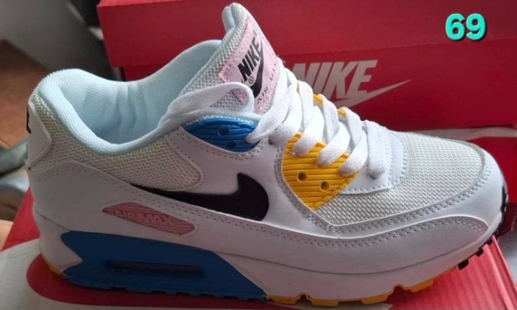 Nike Air max dames model, Ophalen of Verzenden, Nieuw, Sneakers of Gympen