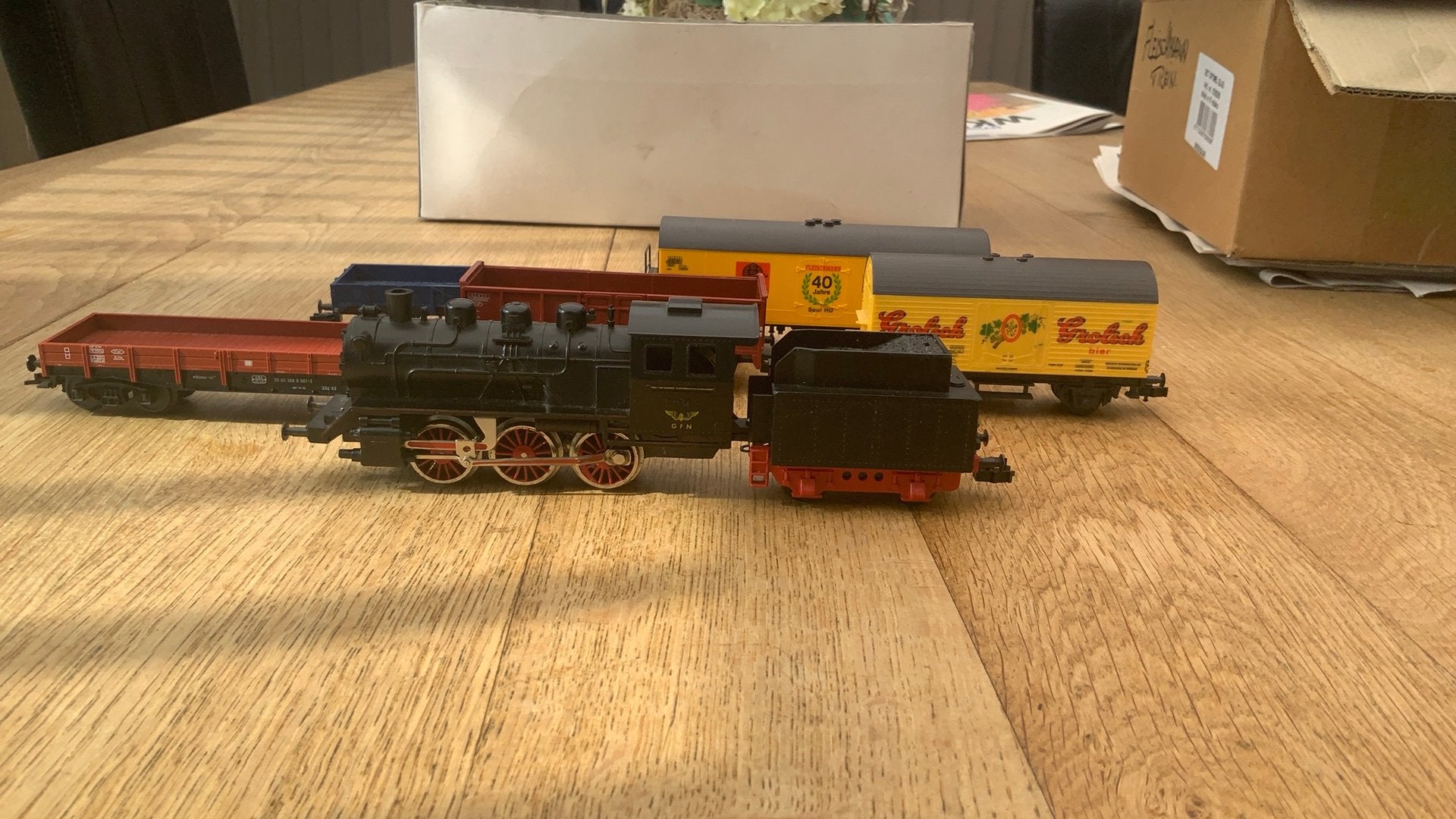 Fleischmann stoomlok met 5 wagons, Gelijkstroom, Fleischmann, Ophalen of Verzenden, Gebruikt