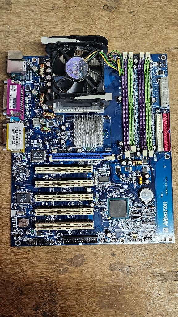 Albatron PX865PE Pro, Gebruikt, Socket 478, Ophalen of Verzenden, Micro-ATX