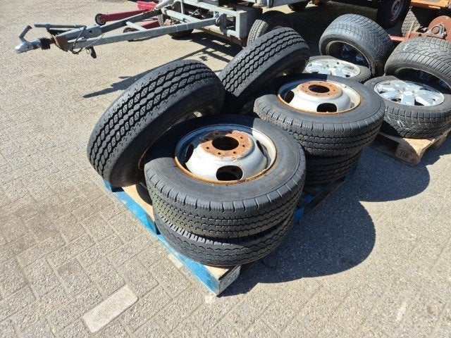 Wielen Amerikaanse truck/camper 8.00R16.5, Ophalen, Gebruikt
