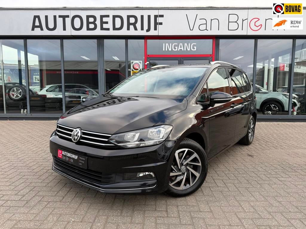 Volkswagen Touran 1.2 TSI Comfortline 7P | Sound | Carplay |, Voorwielaandrijving, Gebruikt, 4 cilinders, 7 stoelen