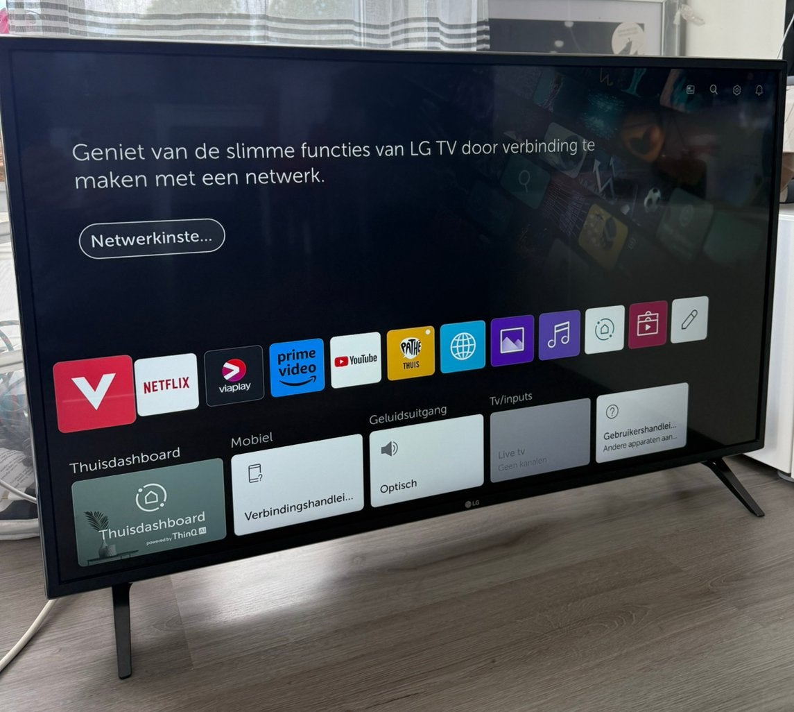 Te koop LG smart telvesie 43 inches, 50 Hz, Ophalen of Verzenden, Zo goed als nieuw, 100 cm of meer