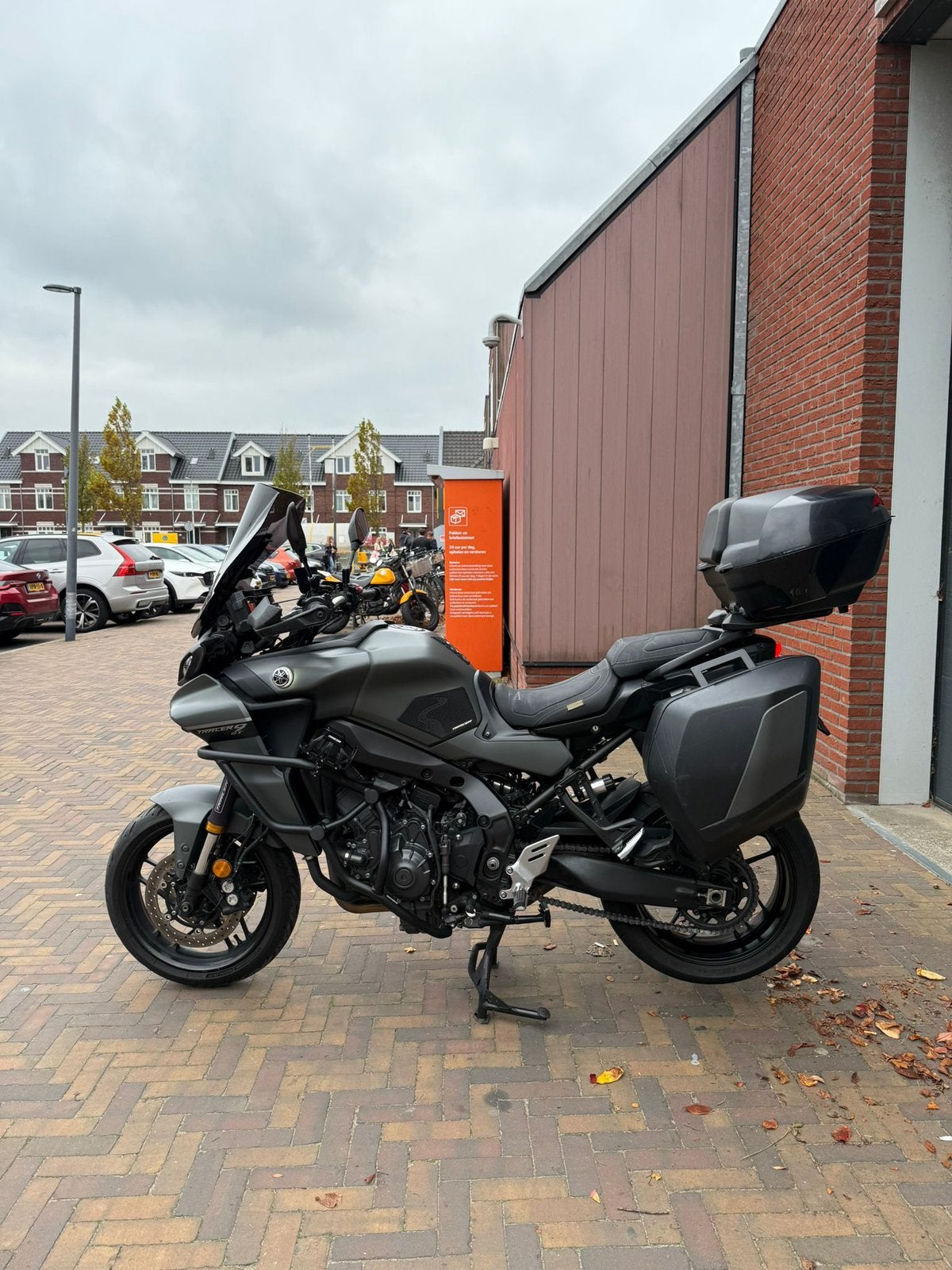 YAMAHA TRACER 9 GT TECH CAMO | AKRAPOVIČ | 3-DELIG KOFFERSET, Handvatverwarming, Occasion, 890 cc, Motorrijbewijs A