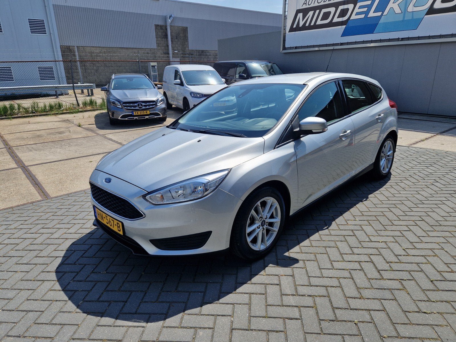 Ford Focus 1.0 Ecoboost 74KW 5D 2015 Grijs, Stof, 635 kg, 100 pk, Particulier
