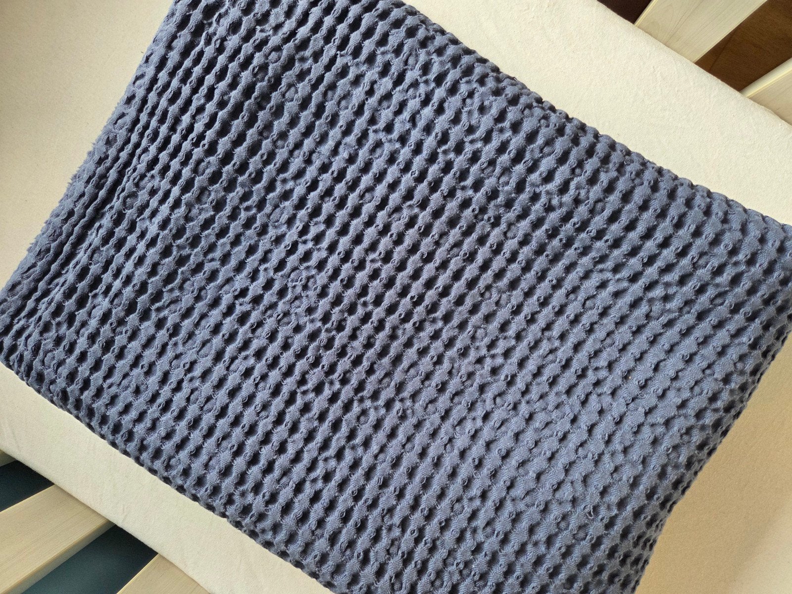 Meyco wafel deken Ledikant blauw indigo, Kinderen en Baby's, Dekens, Slaapzakjes en Inbakerproducten, Ophalen, Meyco, Zo goed als nieuw