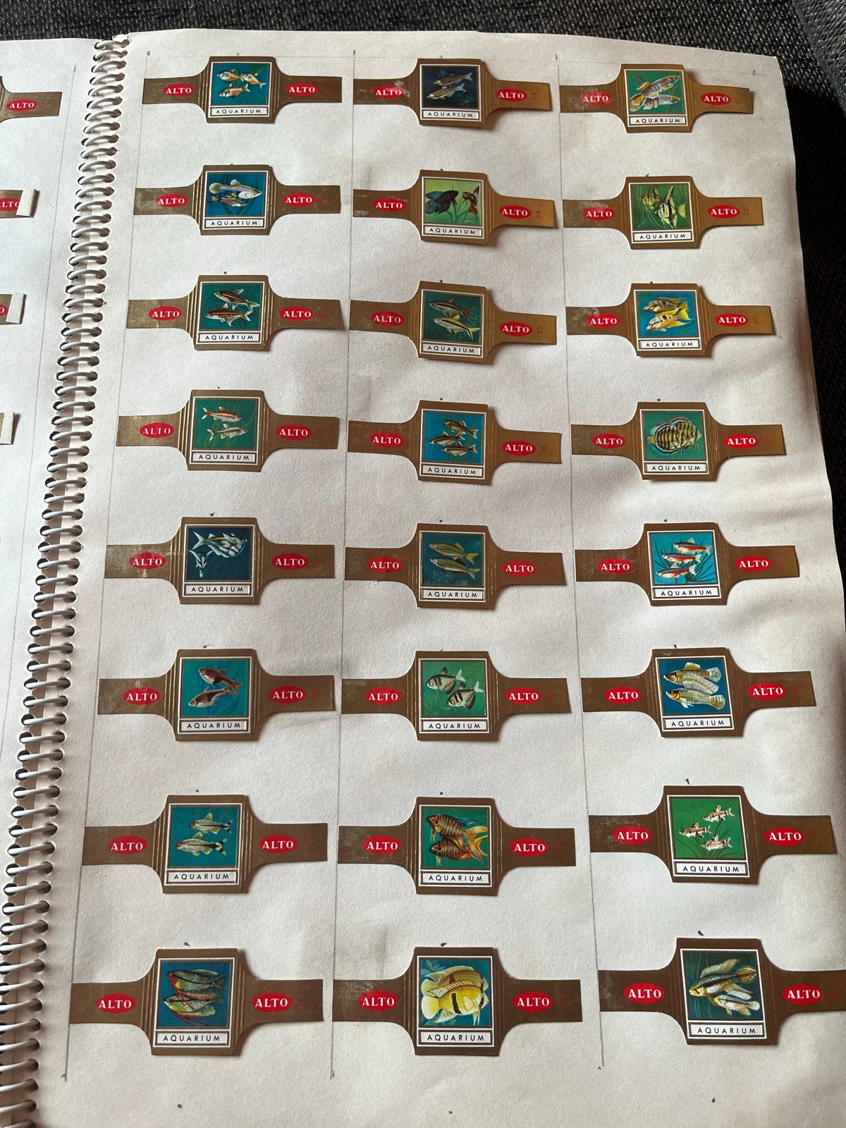 Uniek album vol verzamelde sigarenbandjes, Ophalen of Verzenden, Gebruikt