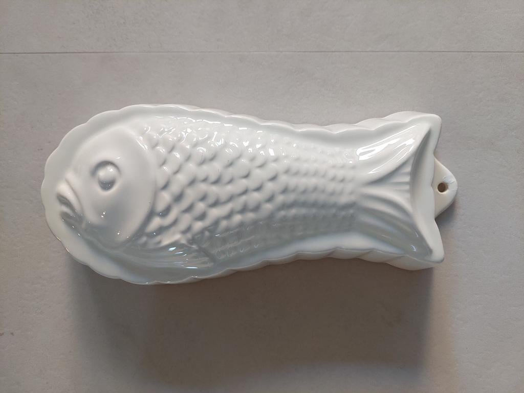 Vintage stenen vis bakvorm puddingvorm met ophangoog - 27 cm, Antiek en Kunst, Antiek | Keramiek en Aardewerk, Ophalen of Verzenden