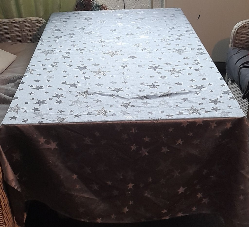 Grijs tafelkleed met sterren 250 x 130, Overige materialen, 130 cm, Ophalen of Verzenden, Zo goed als nieuw