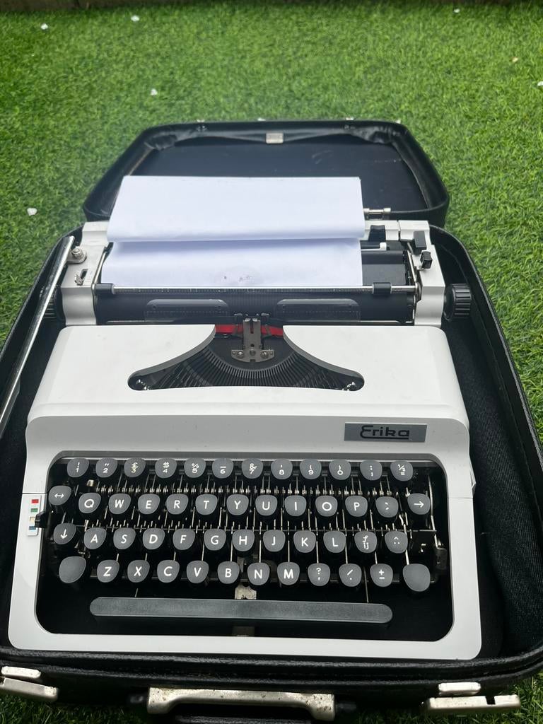 T, Diversen, Typemachines, Ophalen of Verzenden, Zo goed als nieuw