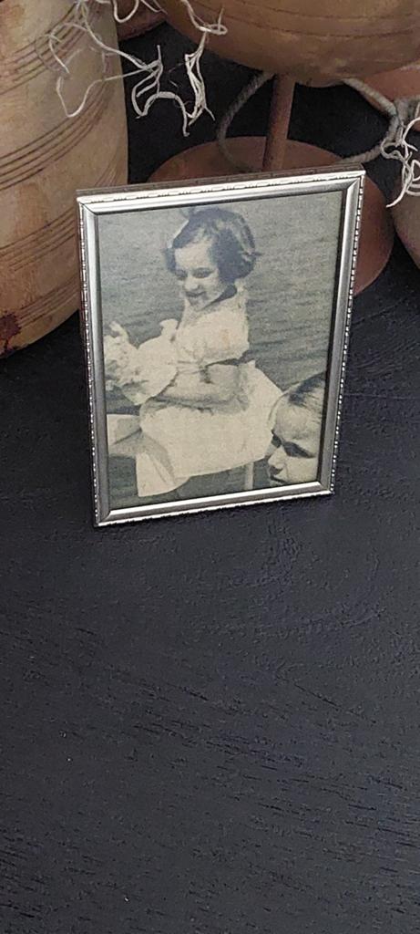 Oud klein fotolijstje, Antiek en Kunst, Curiosa en Brocante, Ophalen of Verzenden