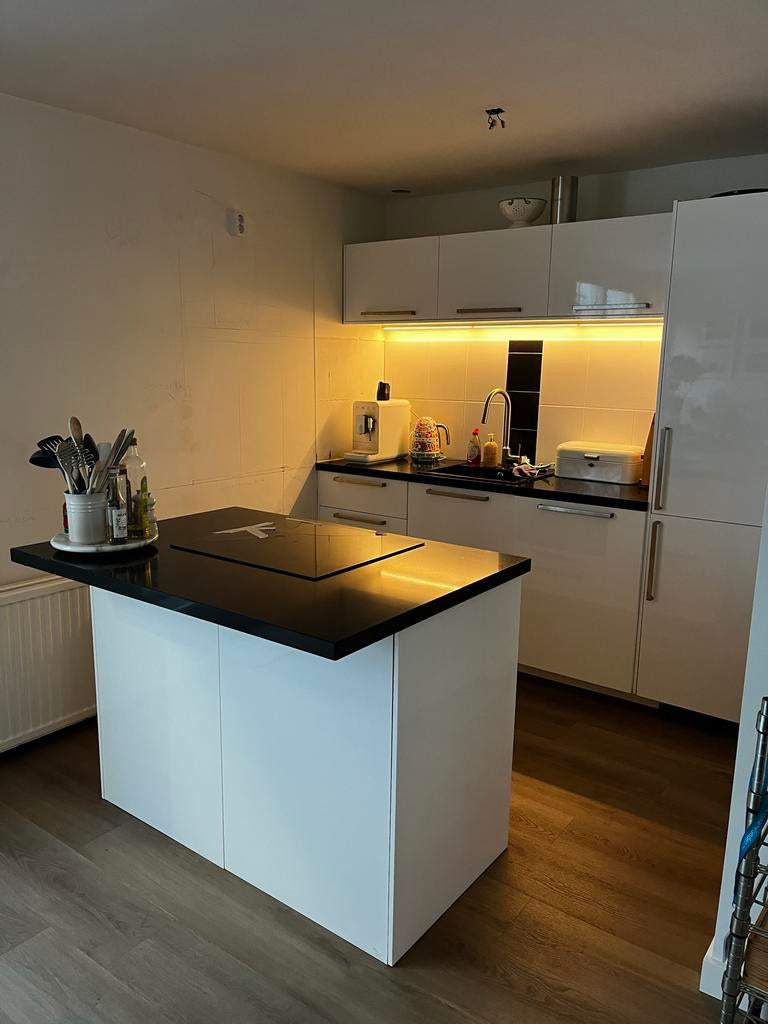 Gratis op te halen met demontage: Ikea keuken, Ophalen, Gebruikt, Wit, Dubbelwandige keuken