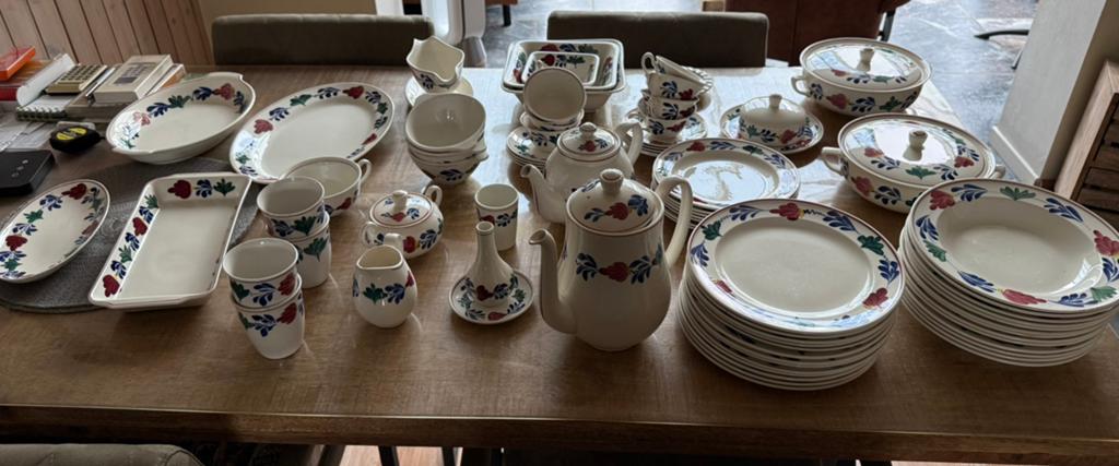 Uitgebreid servies boerenbont, Ophalen, Zo goed als nieuw, Aardewerk, Boerenbont