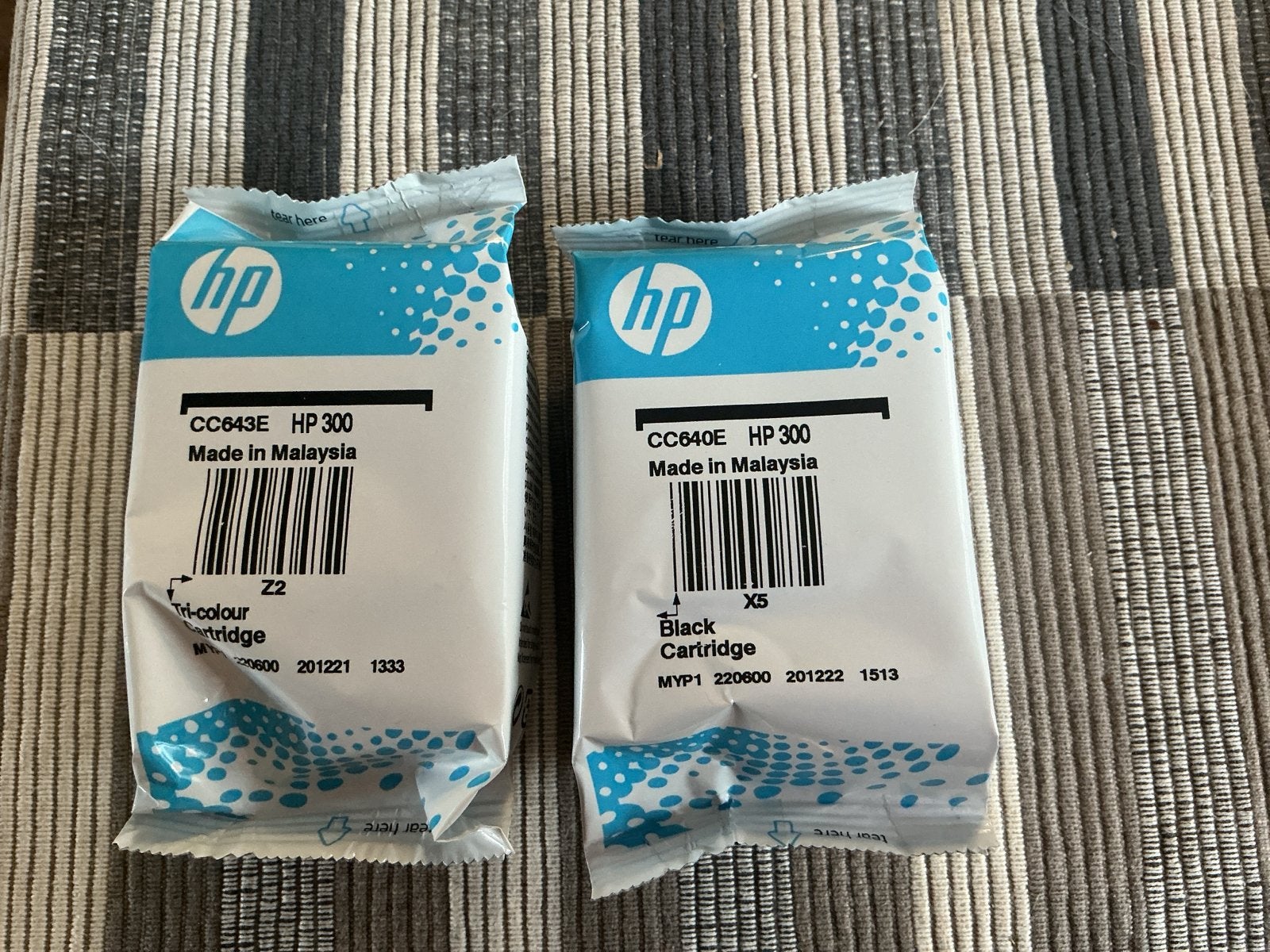 HP 300 Inktcartridges: Zwart en Driekleurig (CC640E, CC643E), Computers en Software, Printerbenodigdheden, Ophalen of Verzenden