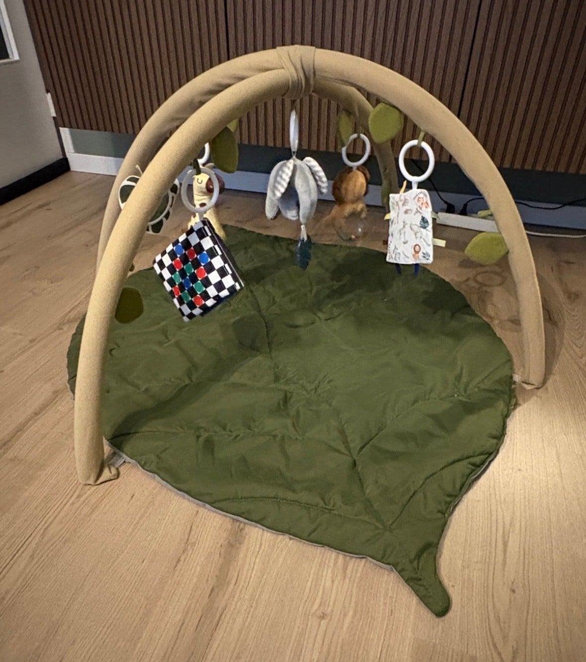 Babygym / Speelkleed in jungle thema met speeltjes, Kinderen en Baby's, Ophalen of Verzenden, Zo goed als nieuw, Babygym