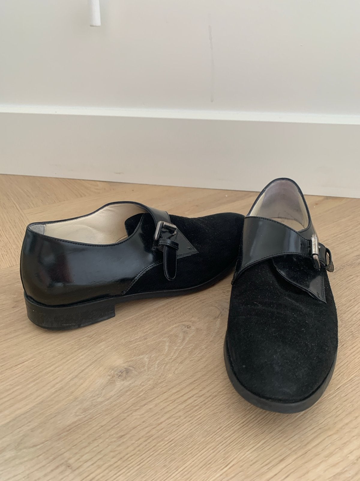 Handgemaakte Italiaanse schoenen - Maat 38, Schoenen met lage hakken, Zwart, Ophalen of Verzenden, Zo goed als nieuw