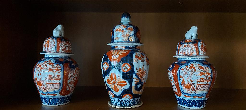 Set van 3 Imari vazen met deksel, Antiek en Kunst, Ophalen