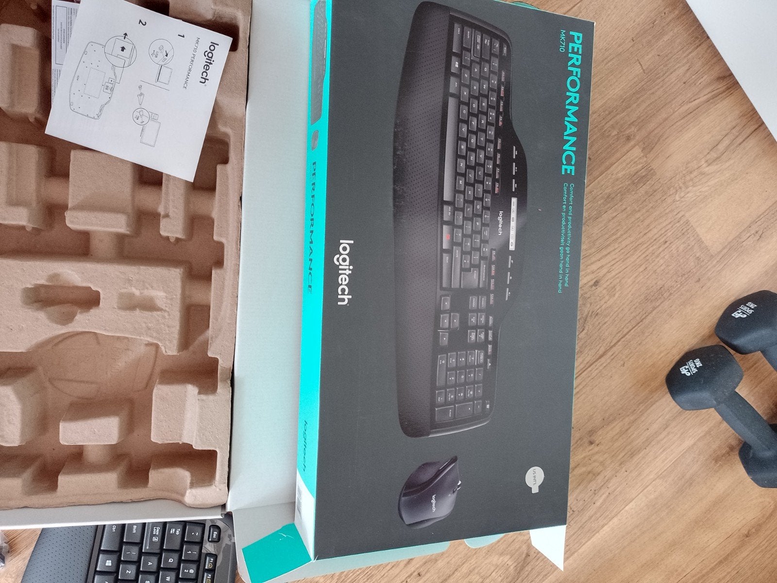 Logitech performance toetsenbord en muis en usb nieuw, Computers en Software, Toetsenborden, Ophalen of Verzenden, Nieuw