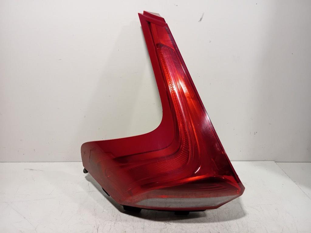 Achterlicht links buiten Volvo V40, Auto-onderdelen, Onderdelen@venauto.nl, Van der Ven Autorecycling B.V., Gebruikt, Ettenseweg 76, 4706 PB Roosendaal, The Netherlands