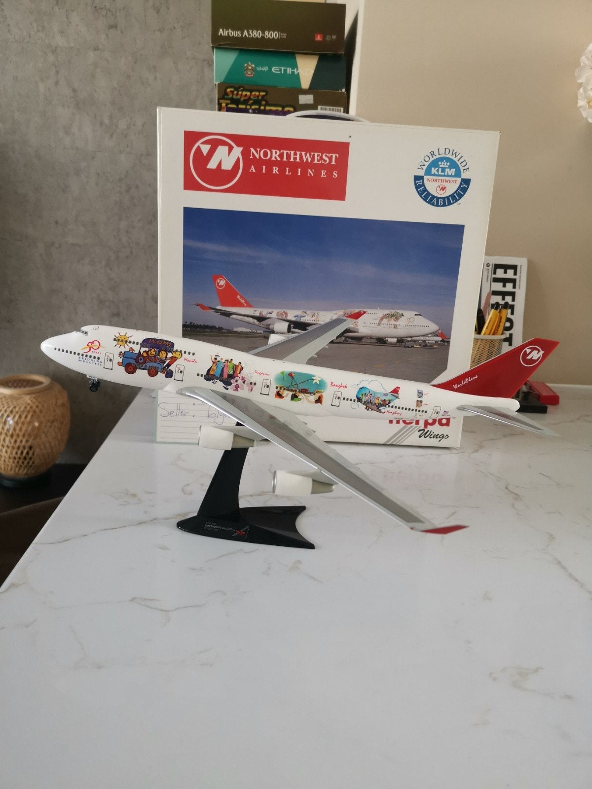 Northwest B747-400 'World Plane Herpa200 1:200 550208 N670US, Overige merken, 1:200 of kleiner, Nieuw, Ophalen of Verzenden