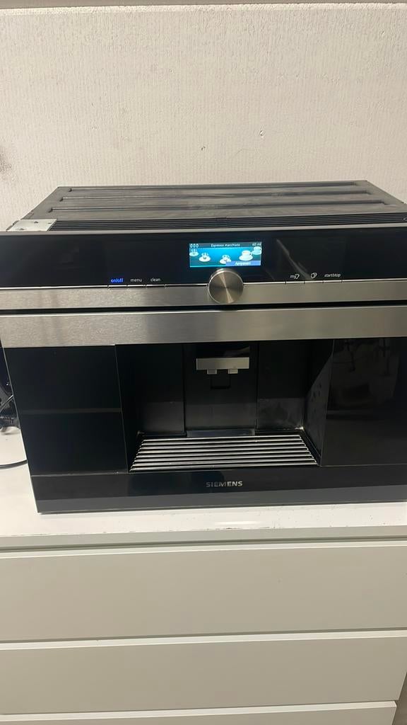 Siemens inbouw koffiemachine, 10 kopjes of meer, Ophalen, Zo goed als nieuw, Koffiemachine