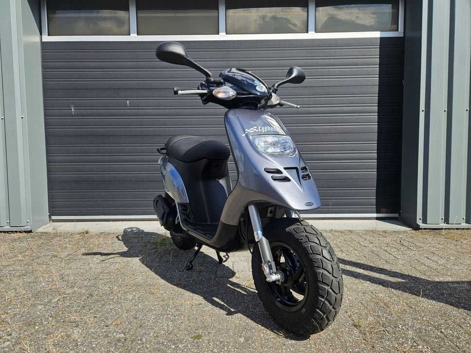 PIAGGIO TYPHOON 50CC BROM BJ 2006 SMOKEY GREY PAS 808KM!, Fietsen en Brommers, Scooters | Piaggio, Overige modellen, Maximaal 45 km/u