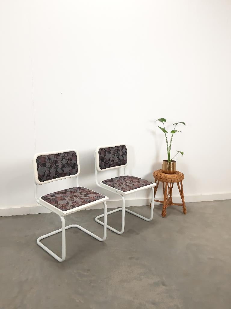 Vintage witte eetkamer buisframe stoelen met leuke print, Ophalen, Gebruikt, Twee, Wit