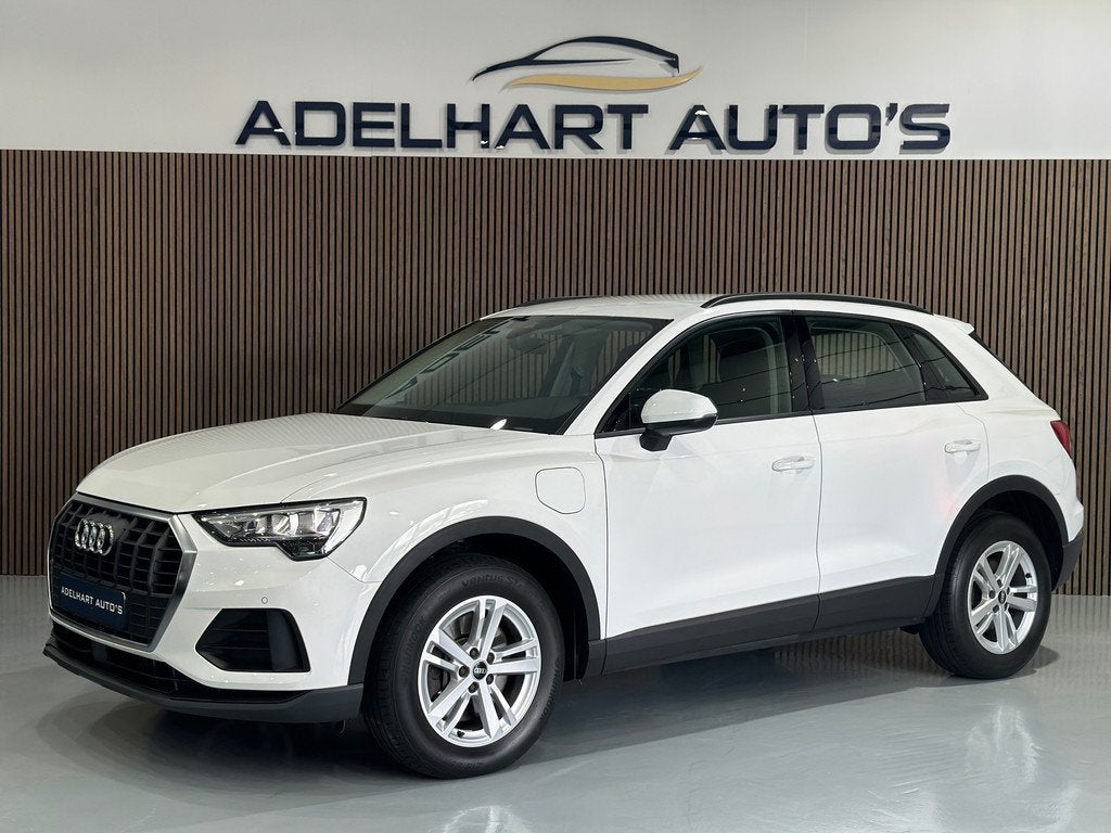 Audi Q3 45 TFSI e 245 PK Auromaat / Navigatie full map / Cru, Gebruikt, Wit, Hybride Elektrisch/Benzine, SUV of Terreinwagen