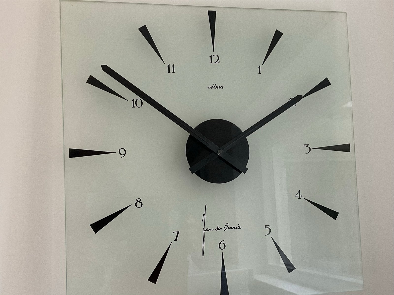 Jan des Bouvrie Glazen Design Wandklok, Huis en Inrichting, Analoog, Ophalen of Verzenden, Overige kleuren, Stil uurwerk