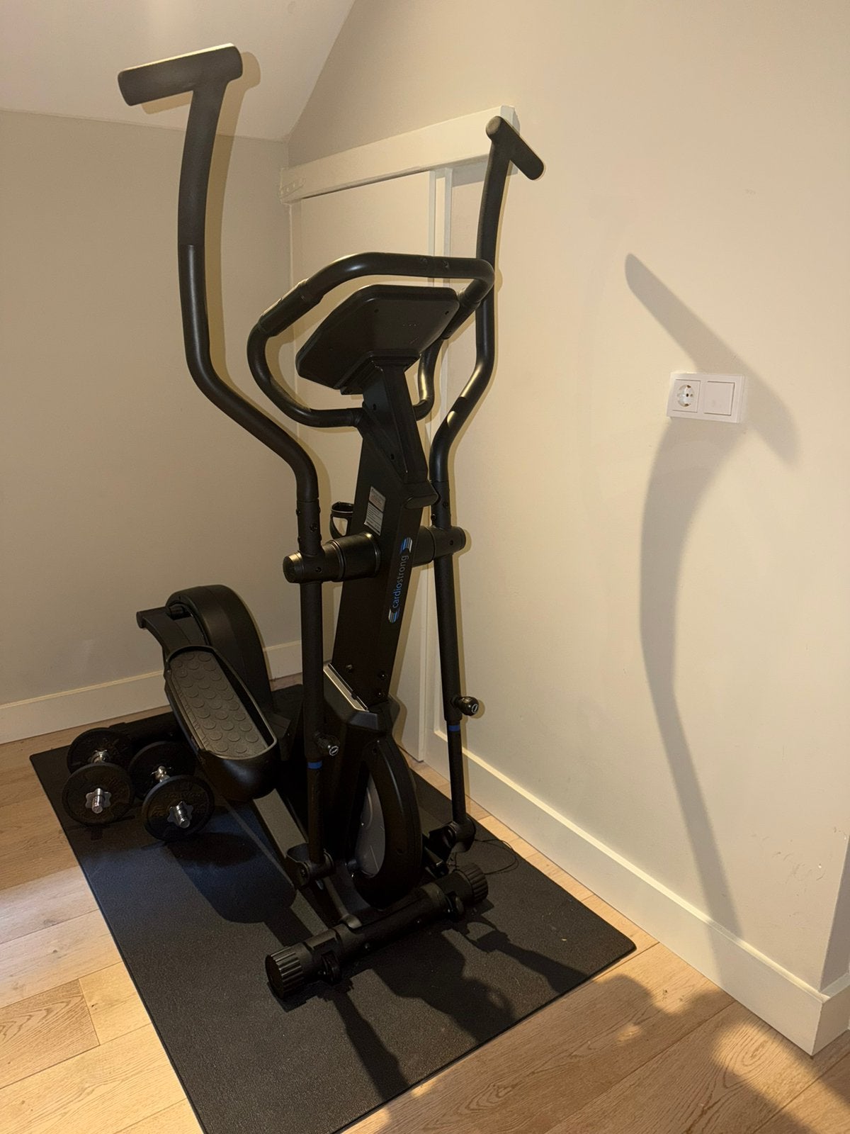 Cardiostrong crosstrainer EX60 incl. Vloermat, Ophalen, Zo goed als nieuw, Crosstrainer
