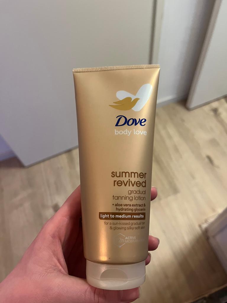 4x Dove tanning lotion, Ophalen of Verzenden, Nieuw, Bodylotion, Crème of Olie
