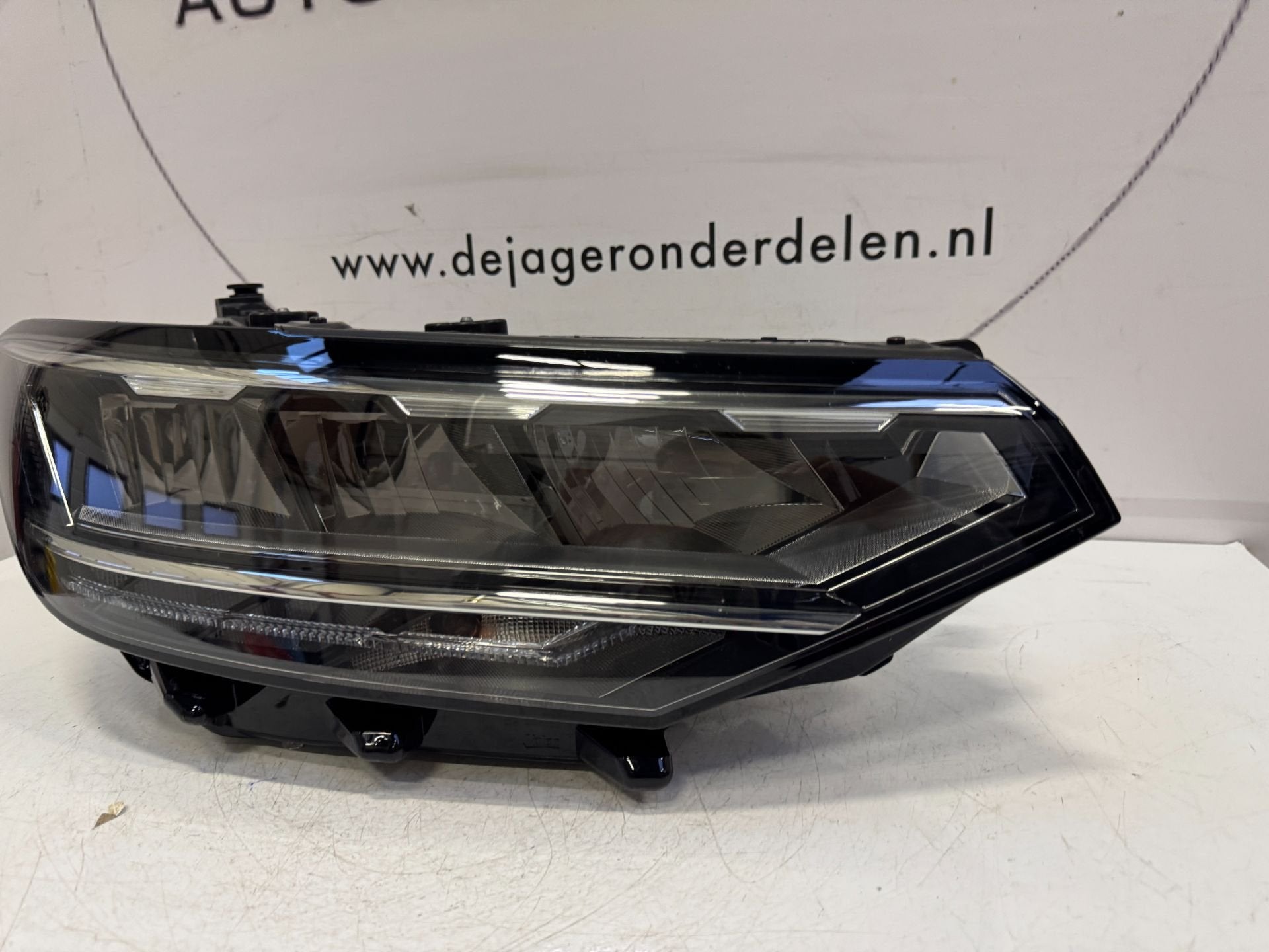 VW PASSAT 3G 3G1 FULL LED KOPLAMP RECHTS 3G1941036P, Gebruikt, Volkswagen, Volkswagen AG, Berliner Ring 2
38440  Wolfsburg, DE