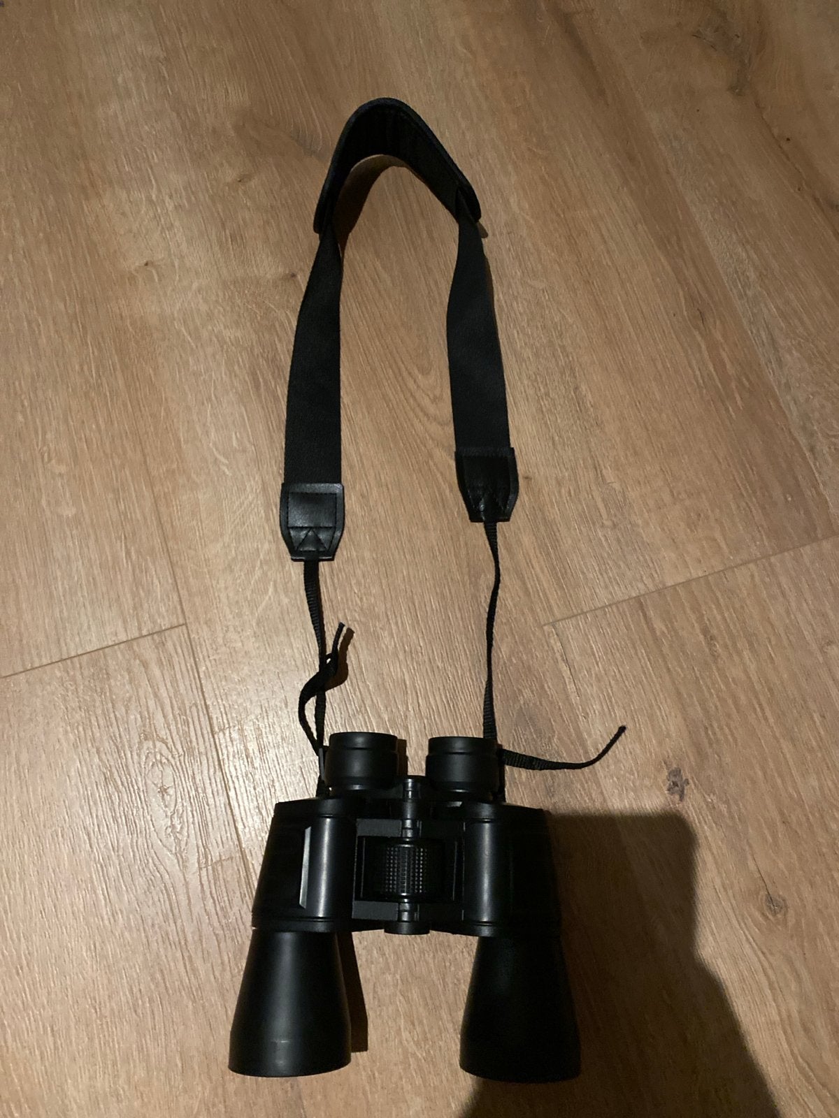Verrekijker 10x50 met draagriem en tas, Gebruikt, 8 tot 12x, Met hoes of tas, Porro (met knik)