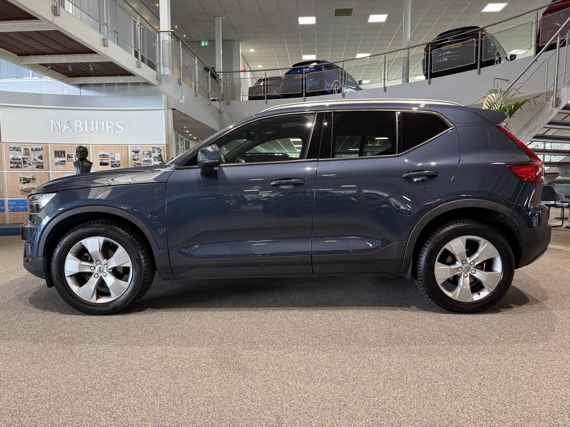 Volvo XC40 1.5 T2 Business Pro NL auto, Pano, H&K, 360cam, P, Voorwielaandrijving, 12 maanden, Gebruikt, Euro 6