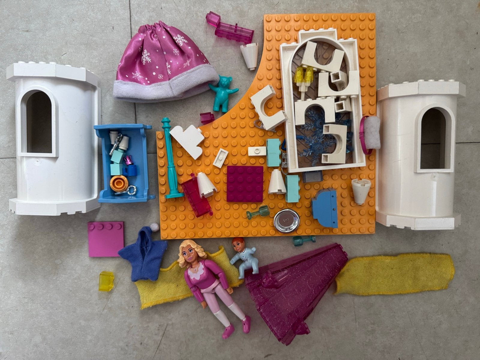 Lego belville met kasteeltoren, Kinderen en Baby's, Speelgoed | Duplo en Lego, Ophalen of Verzenden, Lego