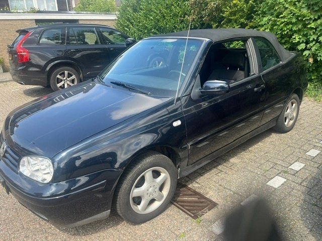 Volkswagen Golf 1.8 Cabriolet 66KW 1998 Blauw Karmann, 4 cilinders, Cabriolet, Origineel Nederlands, 1200 kg
