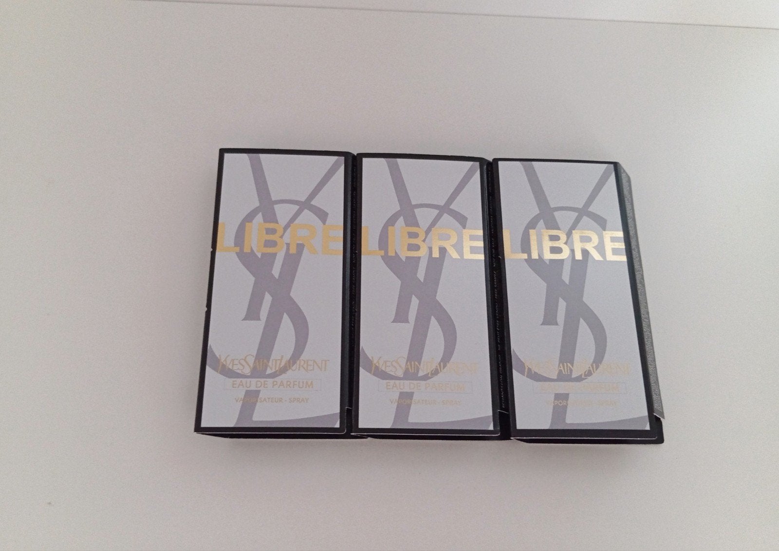 Nieuw 3x YSL Libre parfum sample 1,2 ml, Ophalen of Verzenden, Nieuw in verpakking, Overige genres