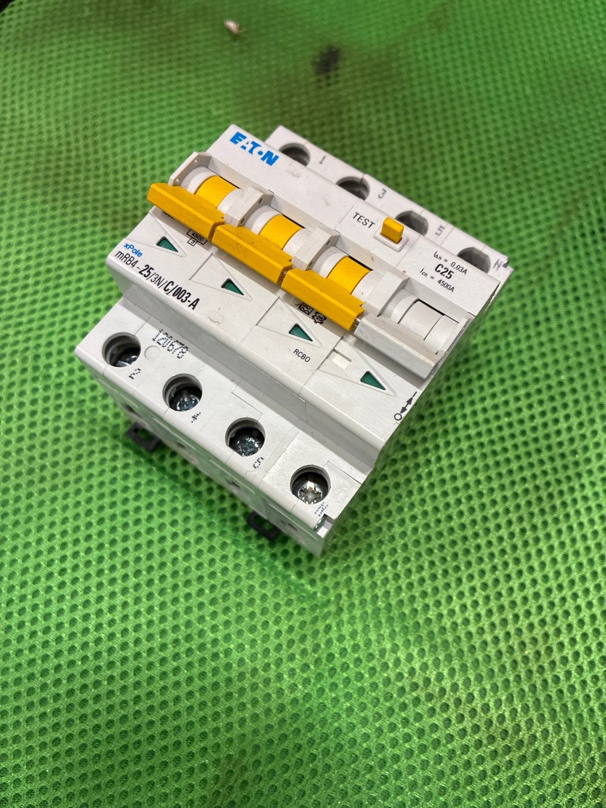 Eaton Aardlekautomaat 25A 3N C003-A, Ophalen of Verzenden, Gebruikt, Eaton, Aardlekautomaat