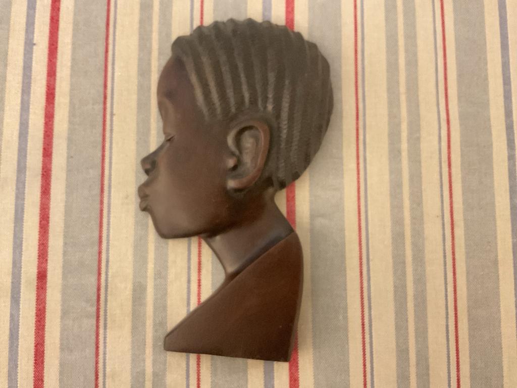 Vintage houten wanddecoratie: Afrikaans kinderhoofd, Antiek en Kunst, Kunst | Beelden en Houtsnijwerken, Minder dan 20 cm, Ophalen of Verzenden