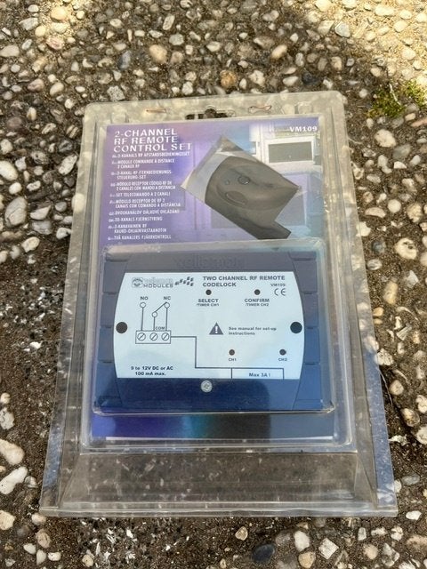 12V , 2-kanaals afstandsbediening relais m. wisselcontact Nw, Ophalen of Verzenden, Nieuw, Overige typen
