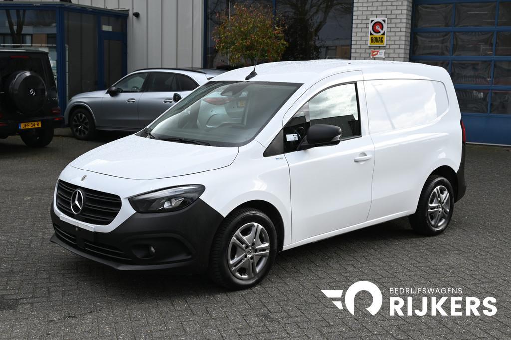 Mercedes-Benz Citan 110 CDI L1 Pro 3 Zitplaatsen, LED, Camer, Gebruikt, Euro 6, 4 cilinders, Met garantie (alle)