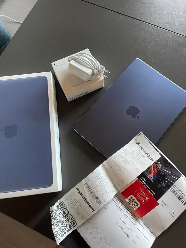 MacBook neo, Ophalen of Verzenden, Zo goed als nieuw